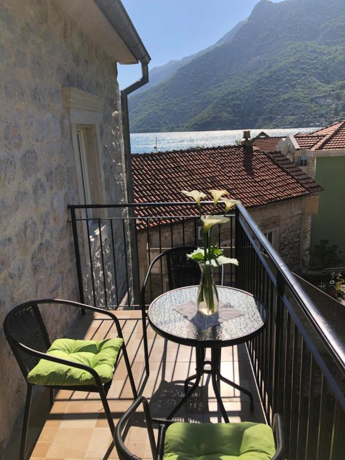 Pavle Apartmani Рисан Экстерьер фото