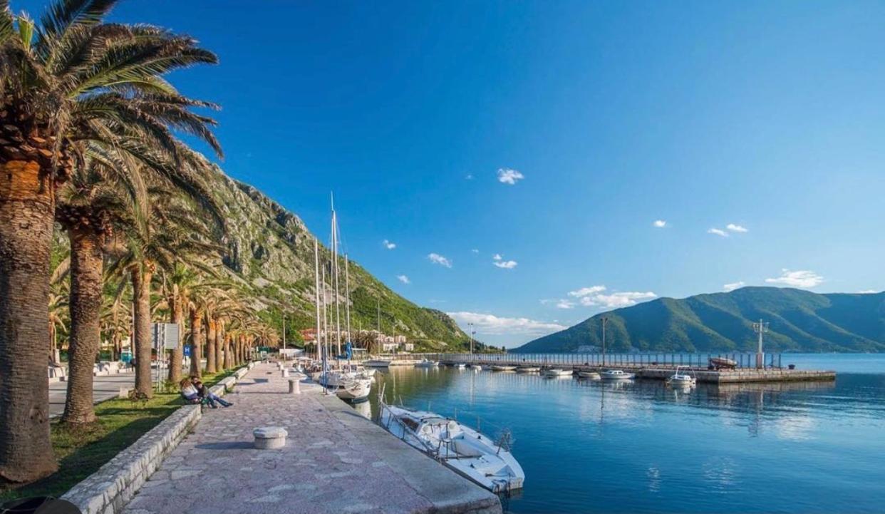 Pavle Apartmani Рисан Экстерьер фото